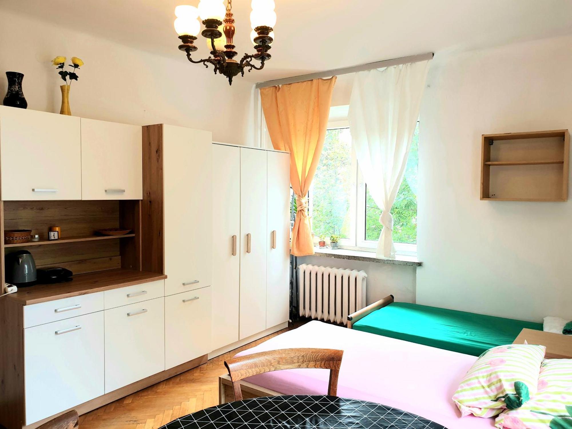 Rooms By Kino Femina Варшава Экстерьер фото